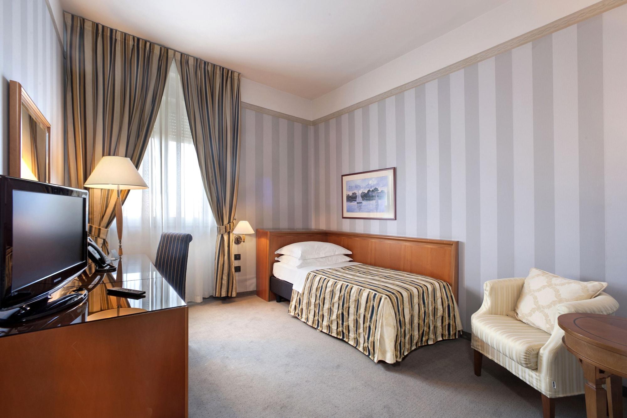 Hotel Grand Bonavia 4*