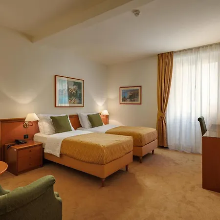 Grand Hotel Bonavia Fiume Esterno foto
